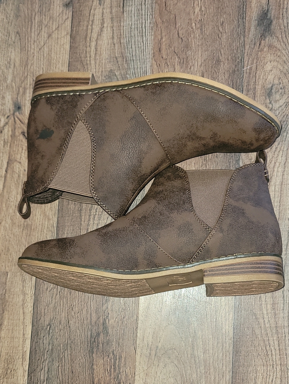 Rocket Dog Brown Men’s Chukka Boots